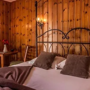 Le Hotel